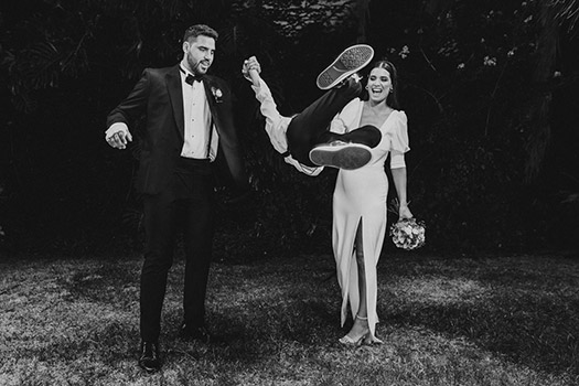 Instantes felices espontáneos e únicos en la fiesta de boda, fotografía documental Ramón Herrera Fotógrafo